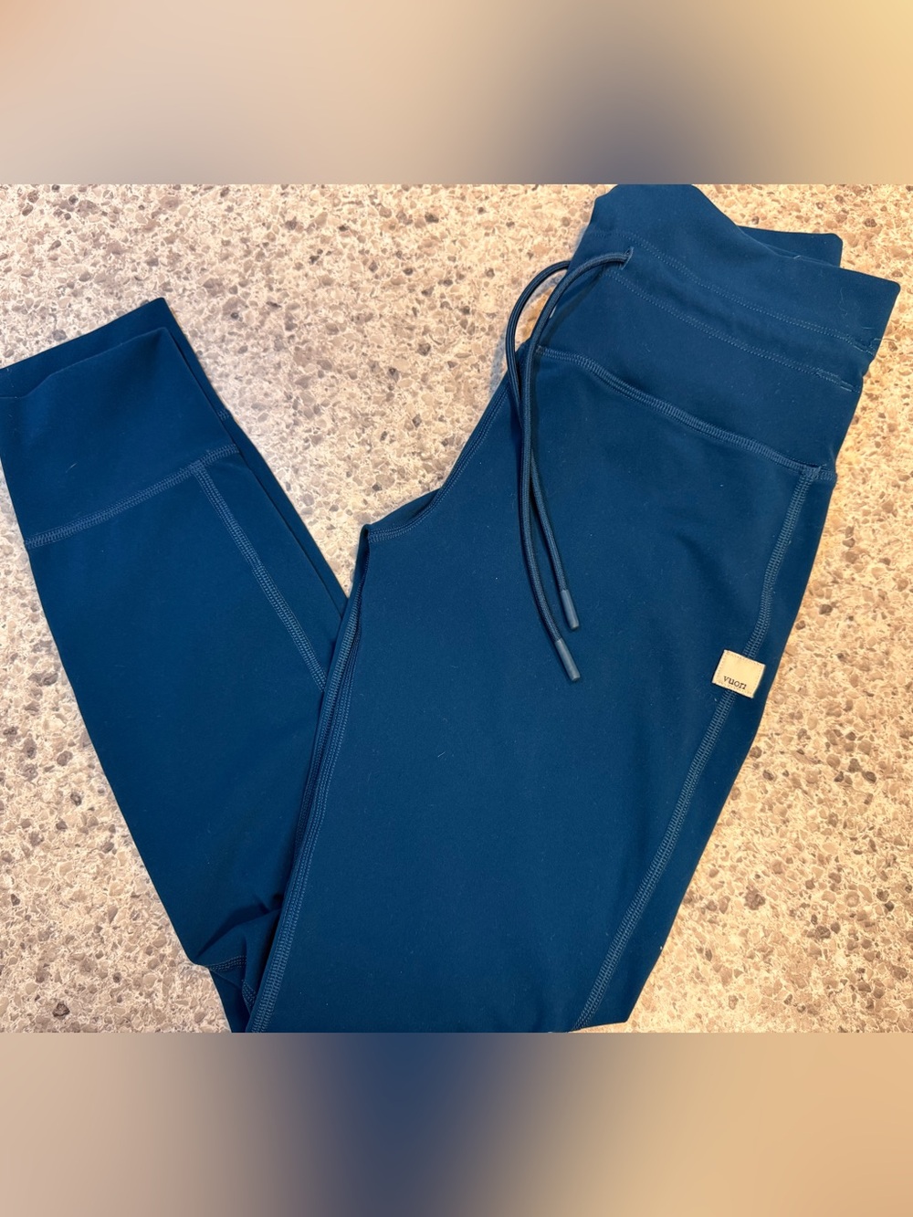 Vuori women’s daily Leggings with Drawstring
